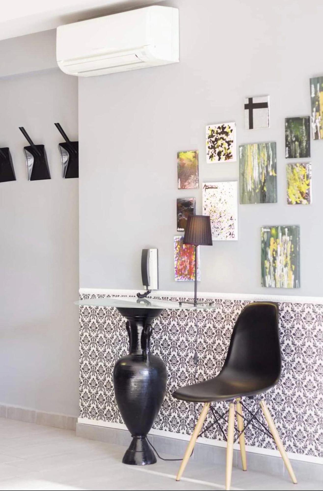 Stylish Boutique Loft With Private Balcony Apartment Atena Exterior foto